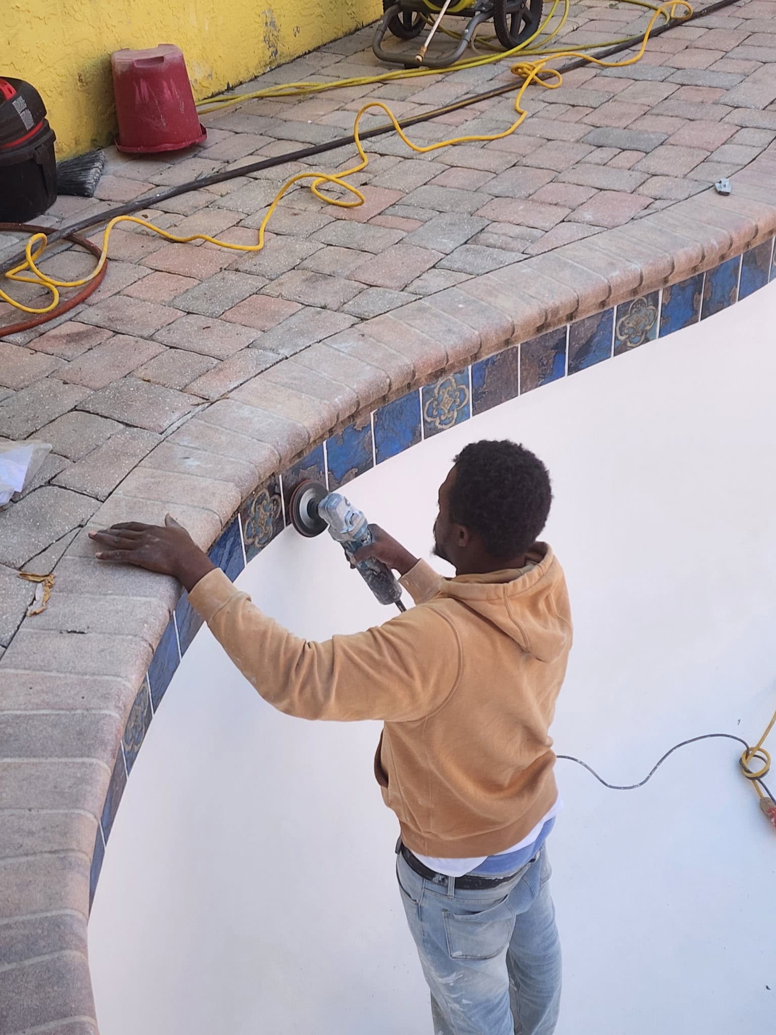 Fibre Tech pool resurfacing job 20 — completed fiberglass pool refinishing project
