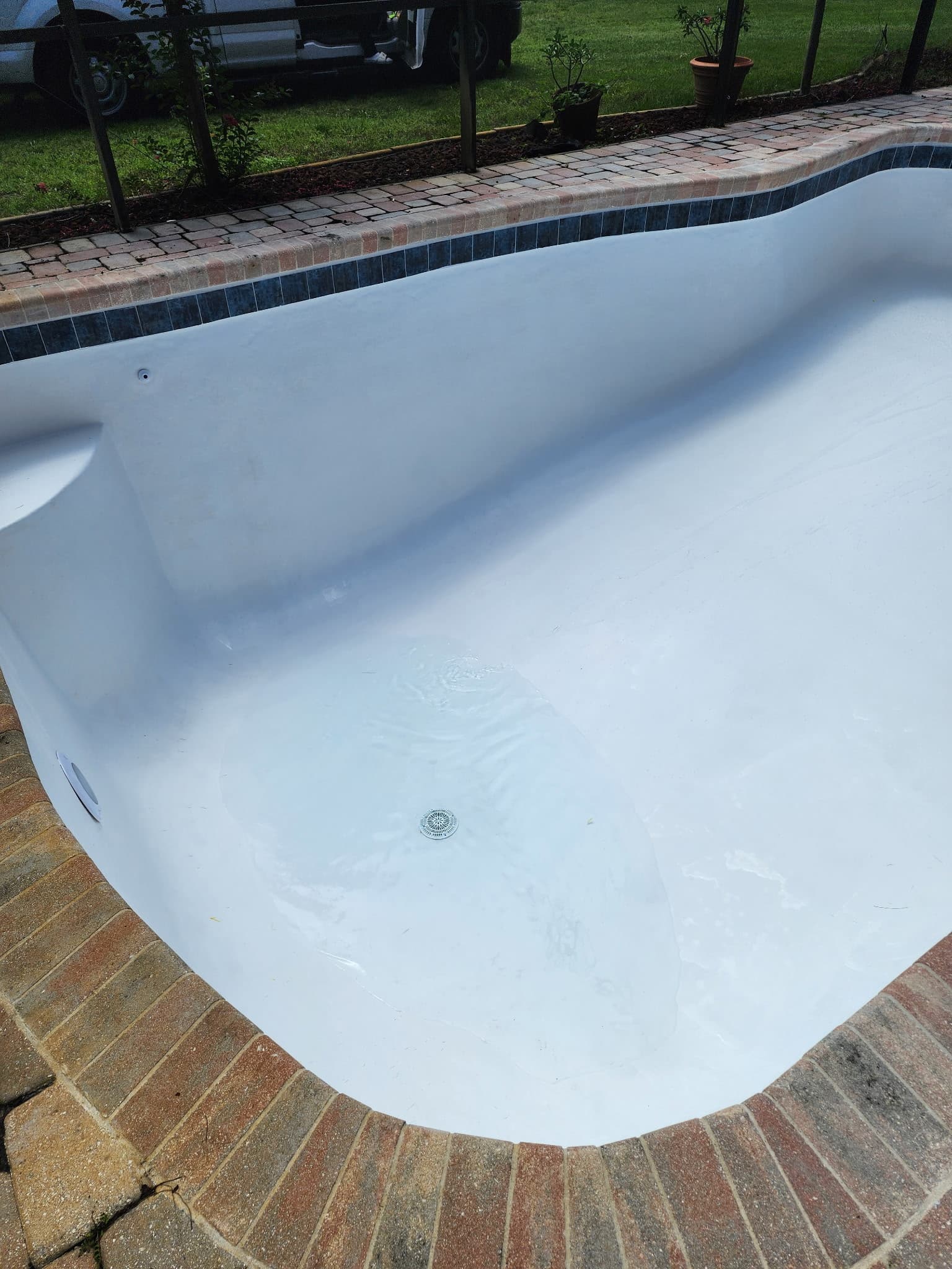 Fibre Tech pool resurfacing job 29 — completed fiberglass pool refinishing project