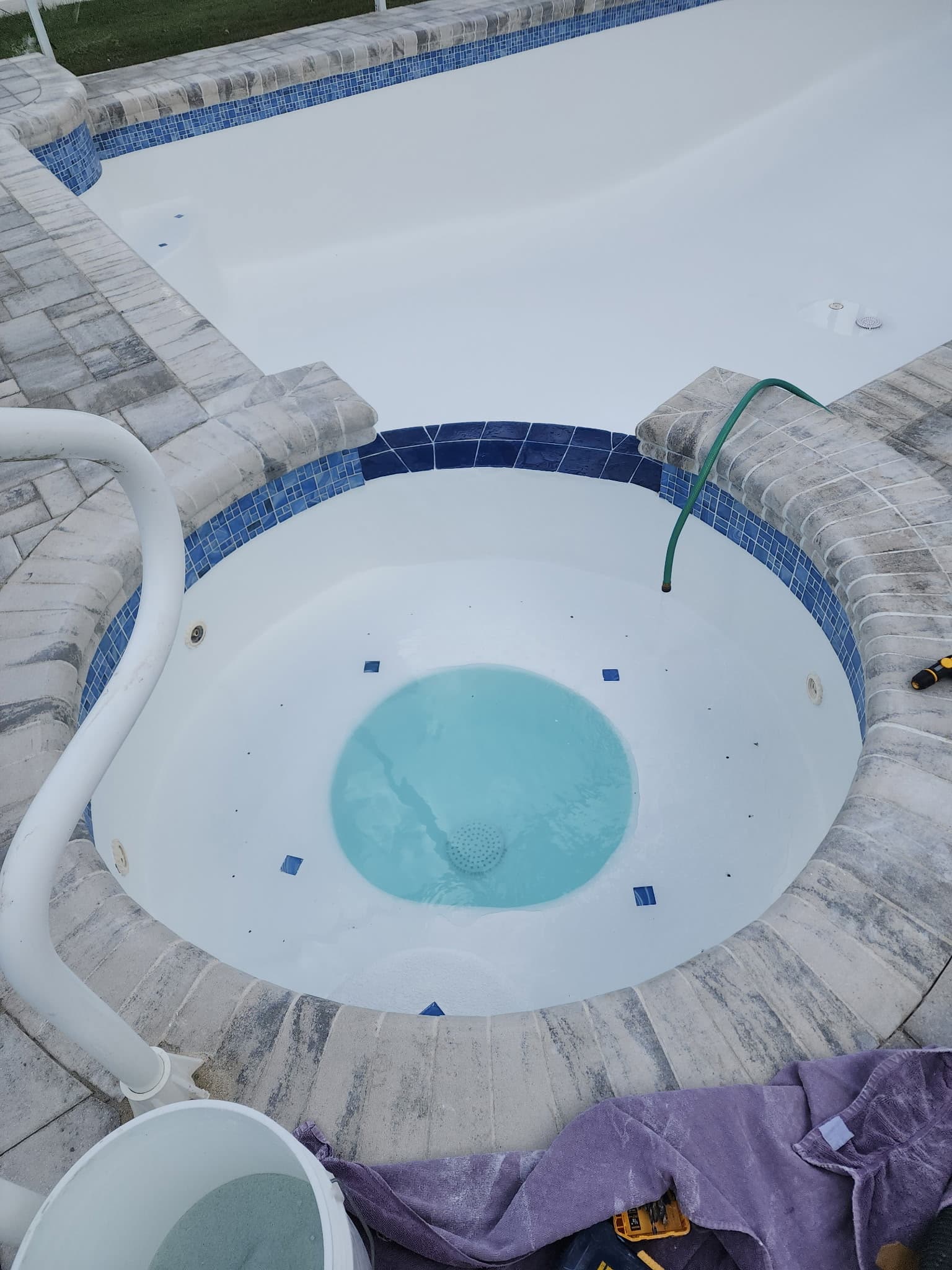 Fibre Tech pool resurfacing job 32 — completed fiberglass pool refinishing project